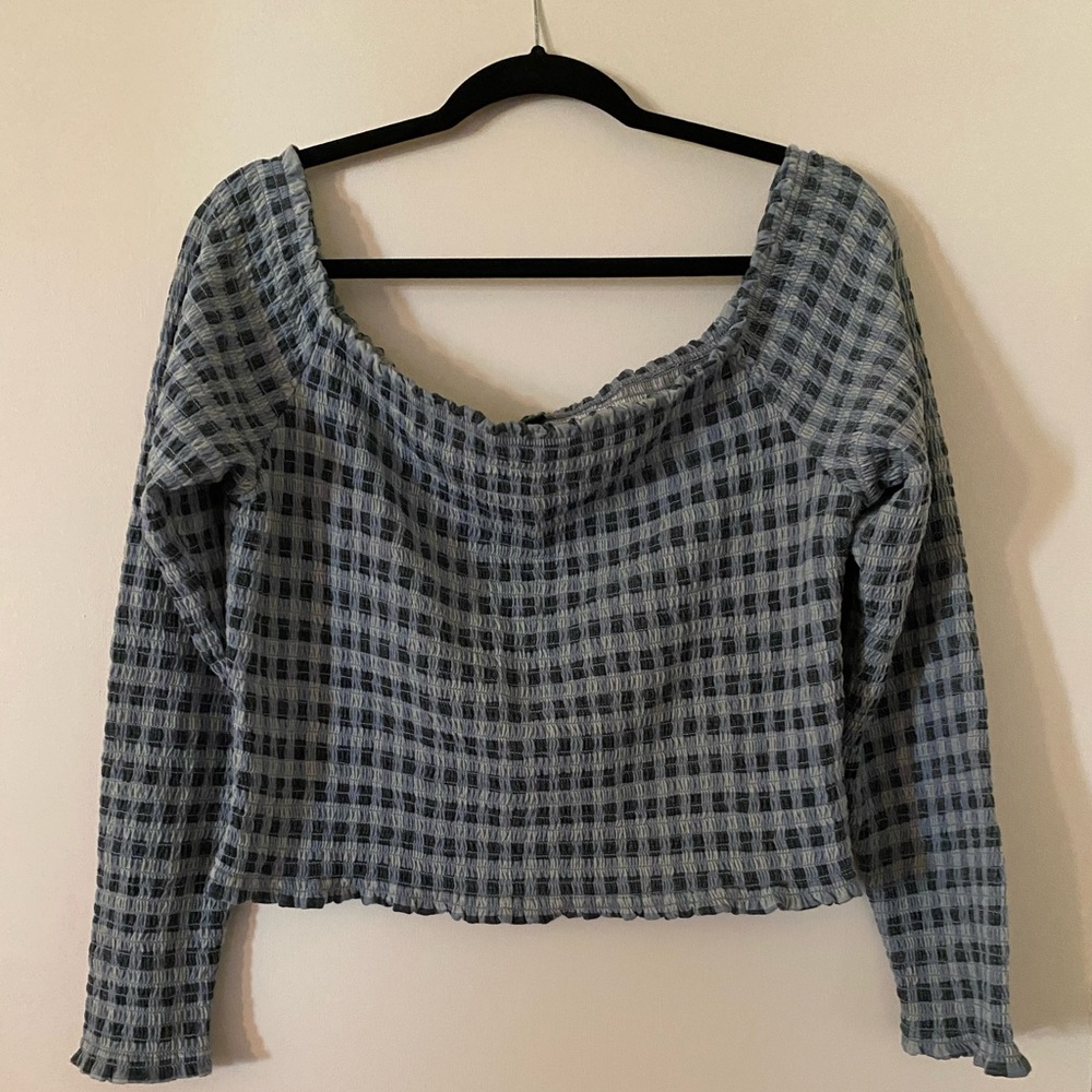 Wild Life Long Sleeve Crop Top (XL)